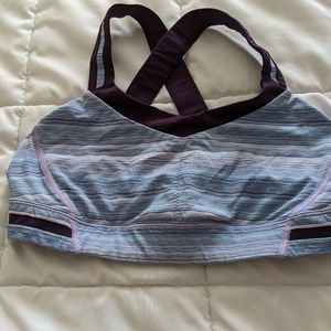 Lululemon sports bra